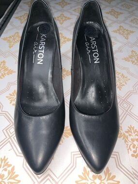 Black Pointed Leather Heels - Sleek Office-to-Evening Pump